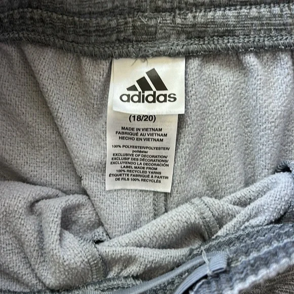 Adidas Boys Heather Gray Workout Pants with Black Accents - Picture 4 of 7